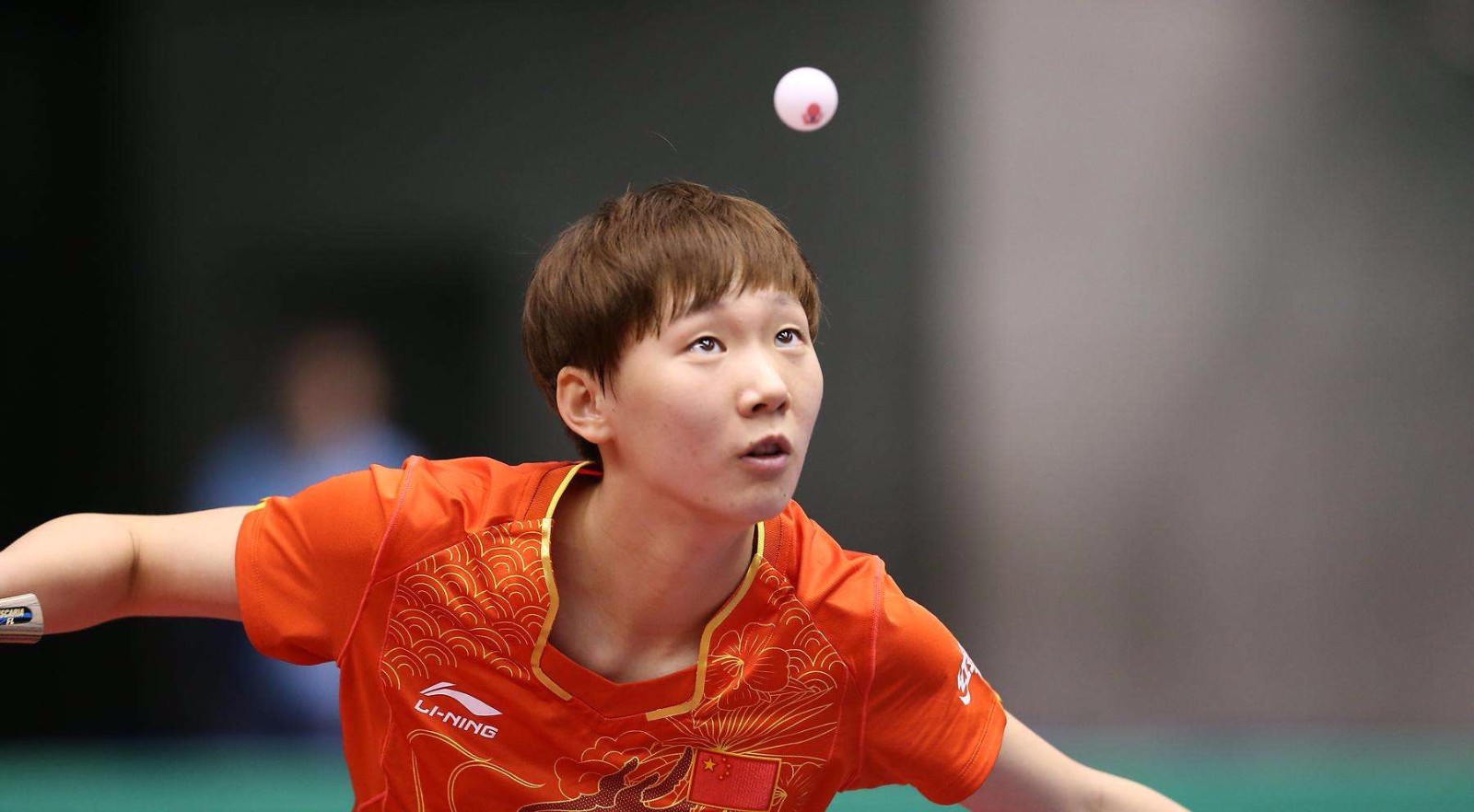 通过这个故 通过这个故